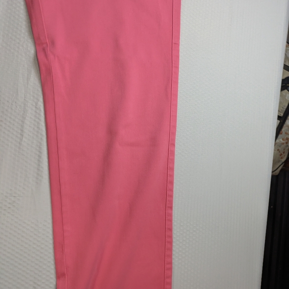 Sold - Picture 3 of 9